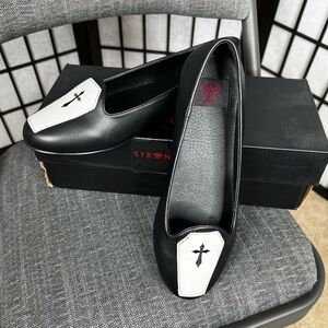 Strange Cvlt - Lydia Flats- Size 8